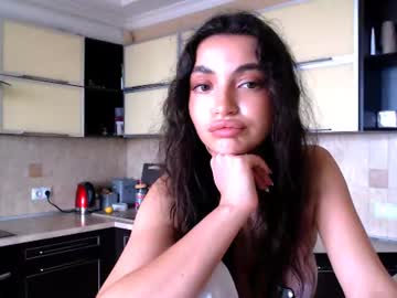 Alexis video